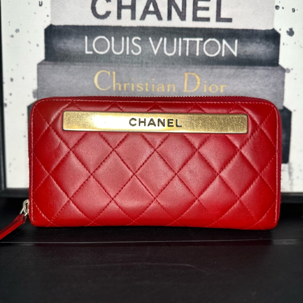 Chanel Red Trendy Logo Plate Long Zippy Qulited Wallet